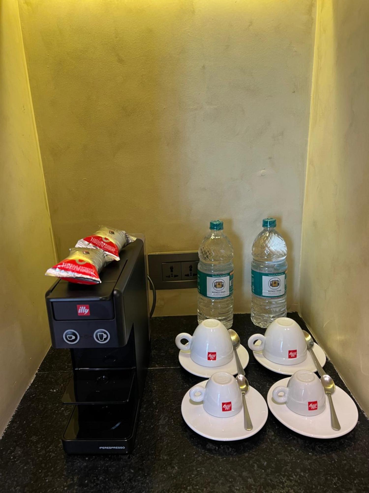 Seto Ghar Hotel Kathmandu Exteriör bild